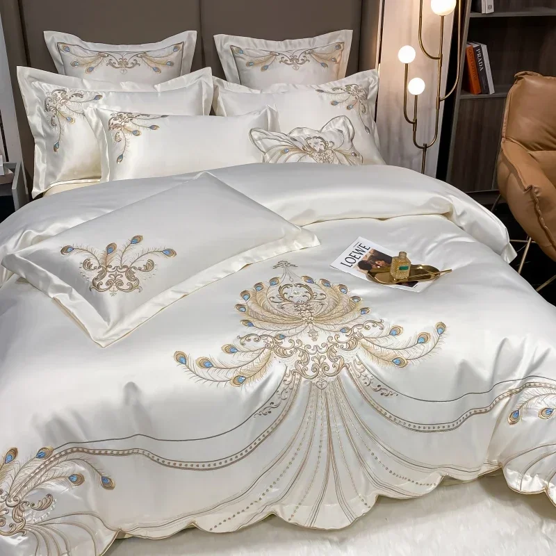 Luxury Gold Feather Embroidery - огляд і ціна Embroidery Quilt Cover