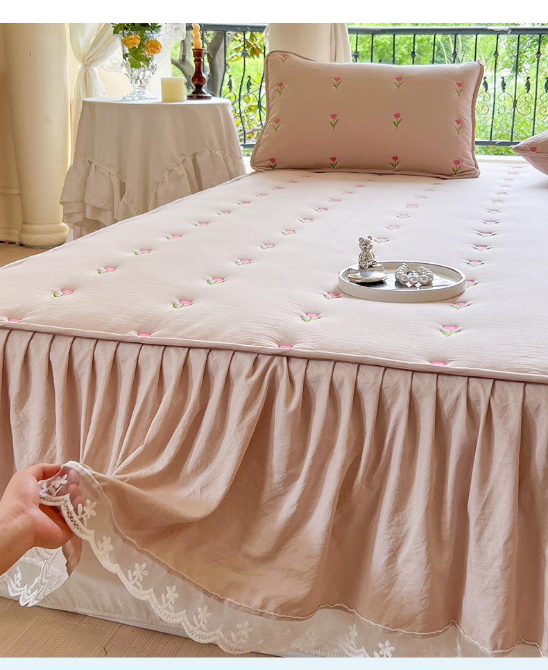 Thicken Quilted Cotton Bed Ski - огляд і ціна Embroidery Quilt Cover