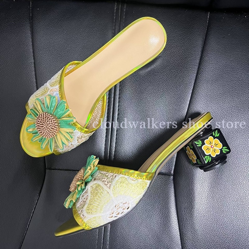 Iridescent Embroidery Upper Su - огляд і ціна Embroidery Design