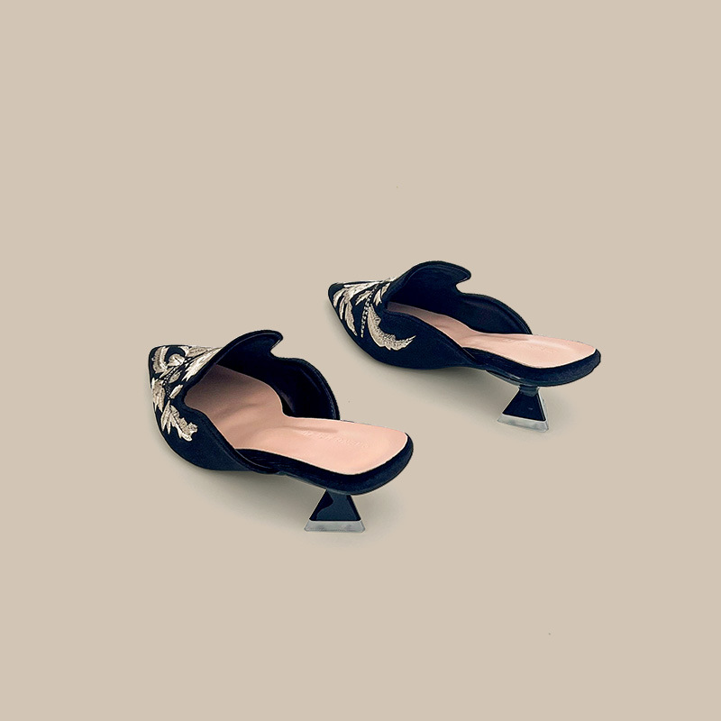 Embroidery Velour Women Shoes  - огляд і ціна Embroidery Design