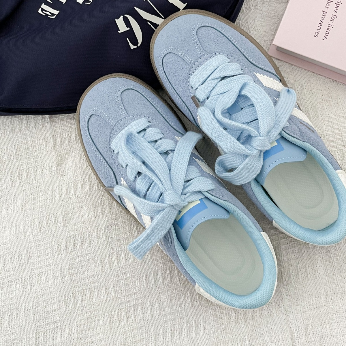 Vintage-style sneakers for wom - огляд і ціна Embroidery White
