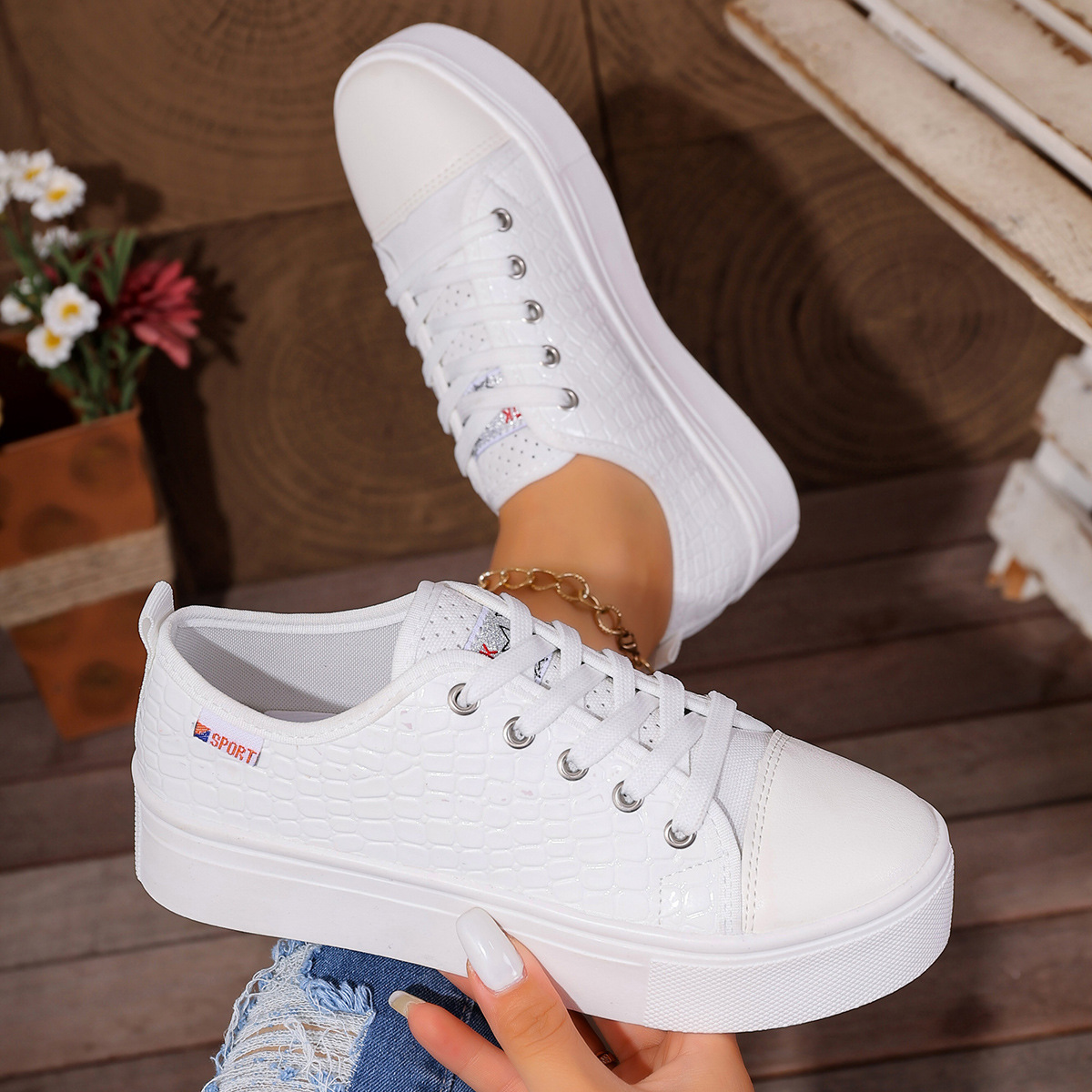 New women's flat casual single - огляд і ціна Embroidery White