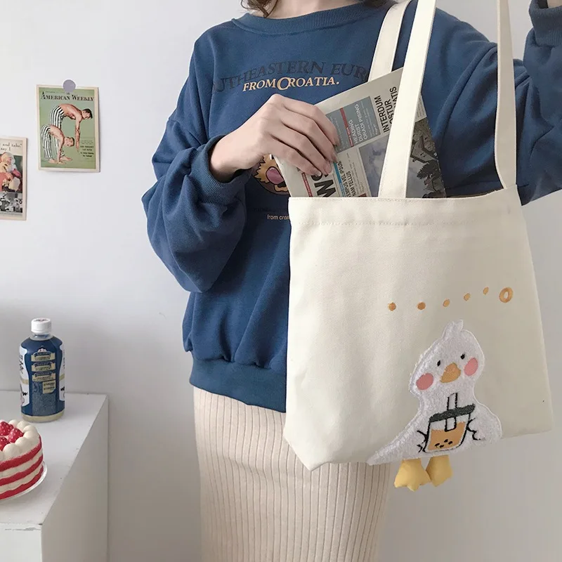 Cute Design Women's Canvas Sho - огляд і ціна Embroidery Design Love