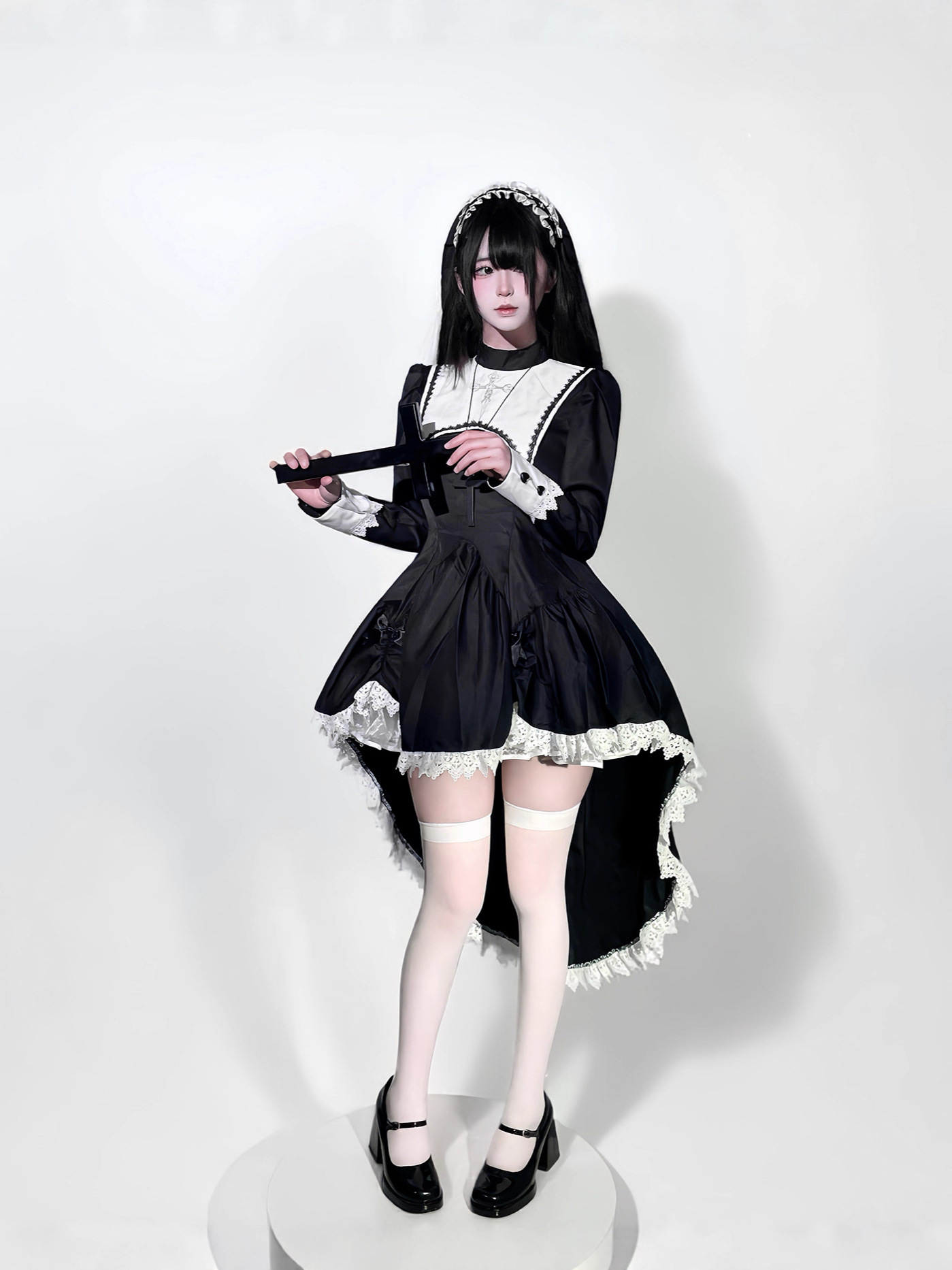 Gothic style dark embroidery c - огляд і ціна Embroidery Class