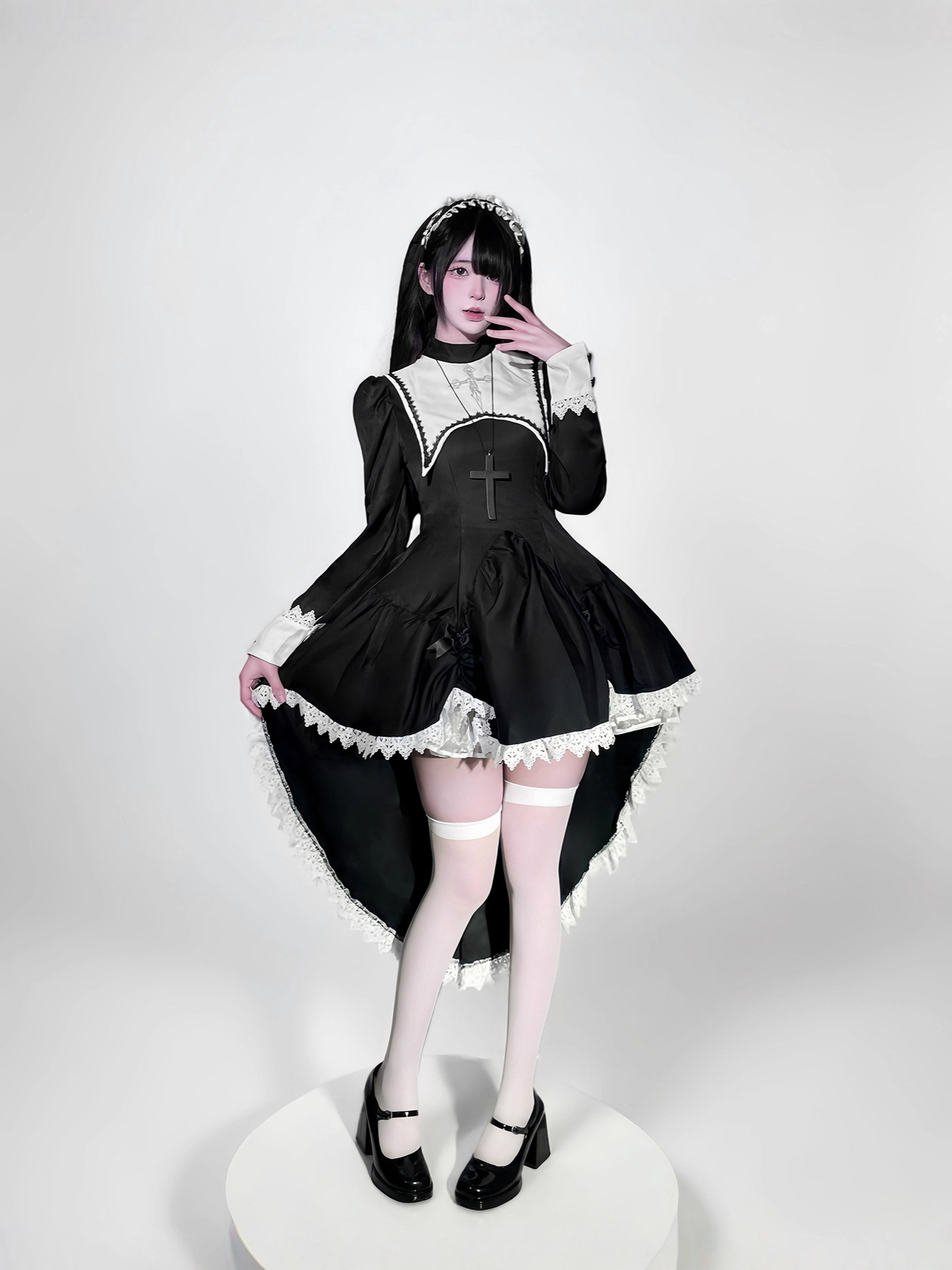 Gothic style dark embroidery c - огляд і ціна Embroidery Class
