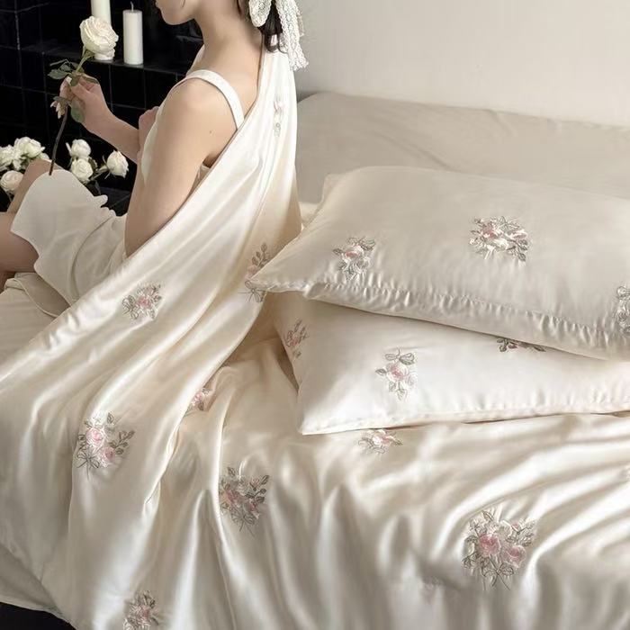 Luxury France Style Lyocell Fi - огляд і ціна Embroidery Quilt Cover